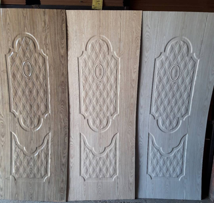 از راست تشریفات بلوط روشن بلوط کرم بلوط تیره