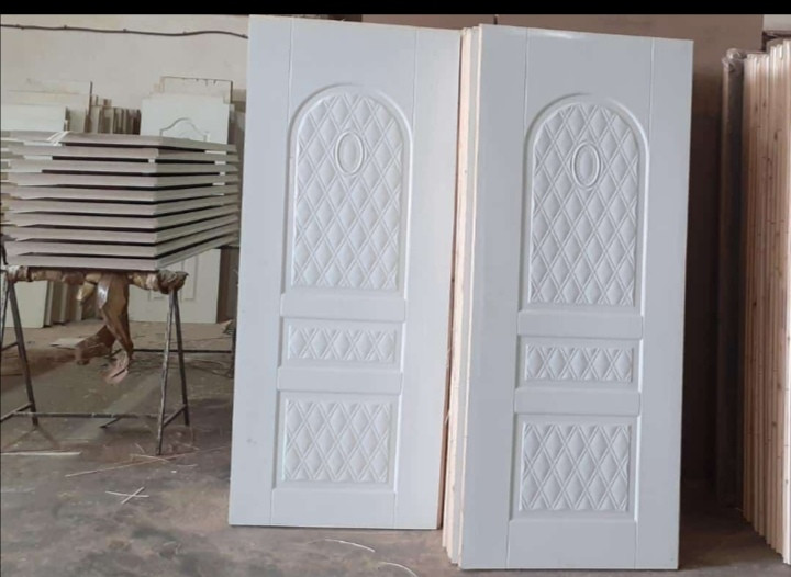 دیپلمات سفید